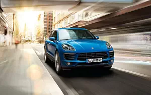 Porsche Macan S     