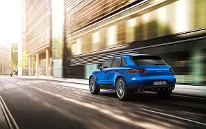 Porsche Macan S     