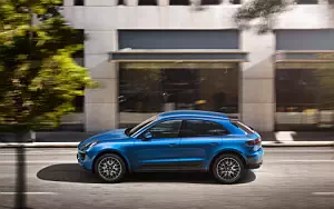 Porsche Macan S     