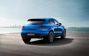 Porsche Macan S     