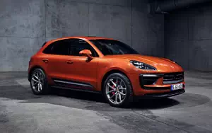 Porsche Macan S     