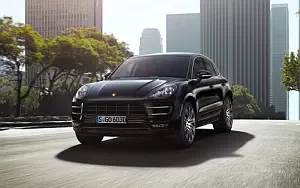 Porsche Macan Turbo     