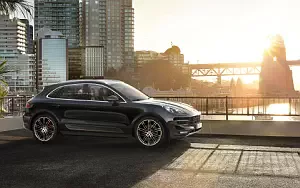 Porsche Macan Turbo     