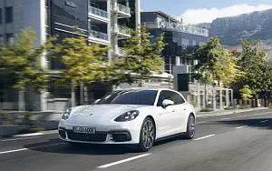 Porsche Panamera 4 E-Hybrid Sport Turismo     