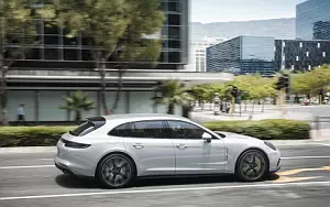 Porsche Panamera 4 E-Hybrid Sport Turismo     