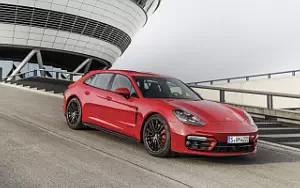 Porsche Panamera GTS Sport Turismo     