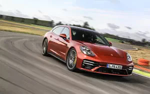 Porsche Panamera Turbo S Sport Turismo     