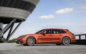 Porsche Panamera Turbo S Sport Turismo     