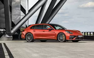 Porsche Panamera Turbo S Sport Turismo     