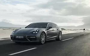 Porsche Panamera Turbo Sport Turismo     