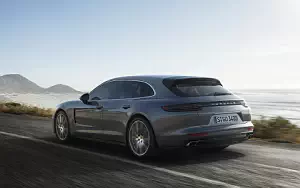 Porsche Panamera Turbo Sport Turismo     