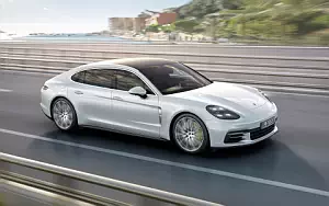 Porsche Panamera 4 E-Hybrid Executive     