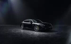 Porsche Panamera 4 E-Hybrid Platinum Edition     