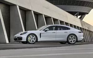 Porsche Panamera 4S E-Hybrid     