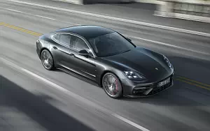 Porsche Panamera Turbo     