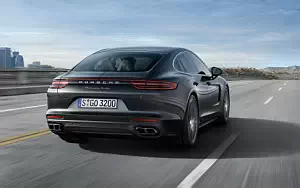 Porsche Panamera Turbo     