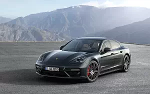 Porsche Panamera Turbo     