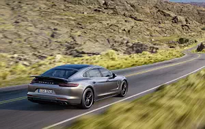 Porsche Panamera Turbo Executive     