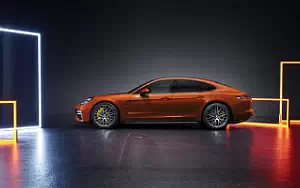 Porsche Panamera Turbo S     