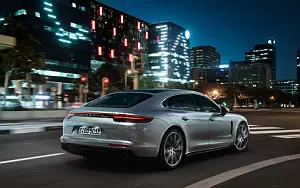 Porsche Panamera Turbo S E-Hybrid Executive     