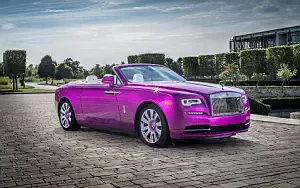 Rolls-Royce Dawn in Fuxia     