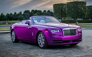 Rolls-Royce Dawn in Fuxia     