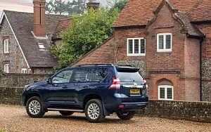 Toyota Land Cruiser UK-spec     