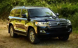 Toyota Land Cruiser 200 US-spec     