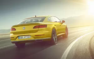 Volkswagen Arteon R-Line     