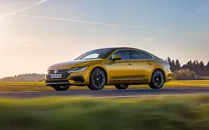 Volkswagen Arteon R-Line     