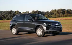 Volkswagen Touareg Hybrid     