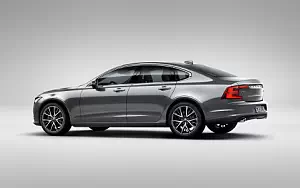 Volvo S90 T5 Momentum     