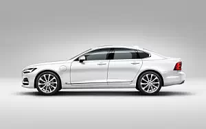 Volvo S90 T5 Momentum     