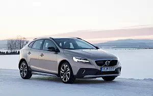 Volvo V40 T5 AWD Cross Country     