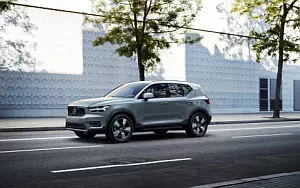 Volvo XC40 T5 Momentum     