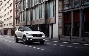 Volvo XC40 T5 R-Design     