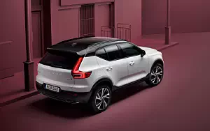 Volvo XC40 T5 R-Design     