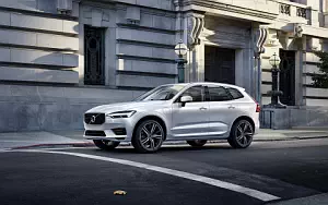 Volvo XC60 T8 R-Design     