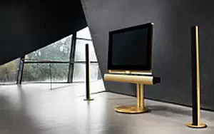 Bang & Olufsen BeoVision 7 40 with BeoLab 7 2 on motorised floor stand with BeoLab 6002 golden series    HD 
