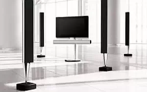 Bang & Olufsen BeoVision 7 with BeoLab 8002    HD 