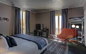       HD 