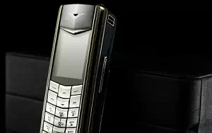 Vertu      HD 