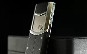 Vertu      HD 