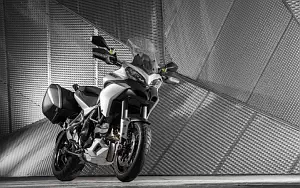 Ducati Multistrada 1200 S Touring   HD   