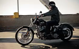Harley-Davidson Softail Blackline   HD   