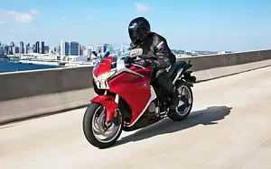 Honda VFR1200F   HD   