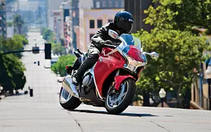 Honda VFR1200F   HD   