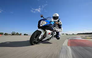 Suzuki GSX-R750   HD   