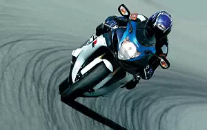 Suzuki GSX-R750   HD   