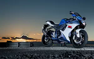 Suzuki GSX-R750   HD   